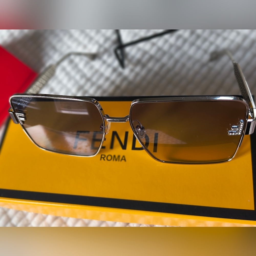 FENDI FIRST Crystal FF Sunglasses - Picture 2 of 6